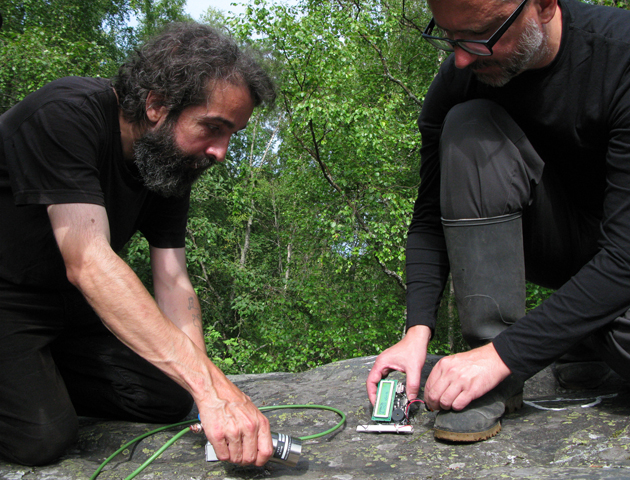 Martin and Erich detecting radiation of Hanhikivi rock.